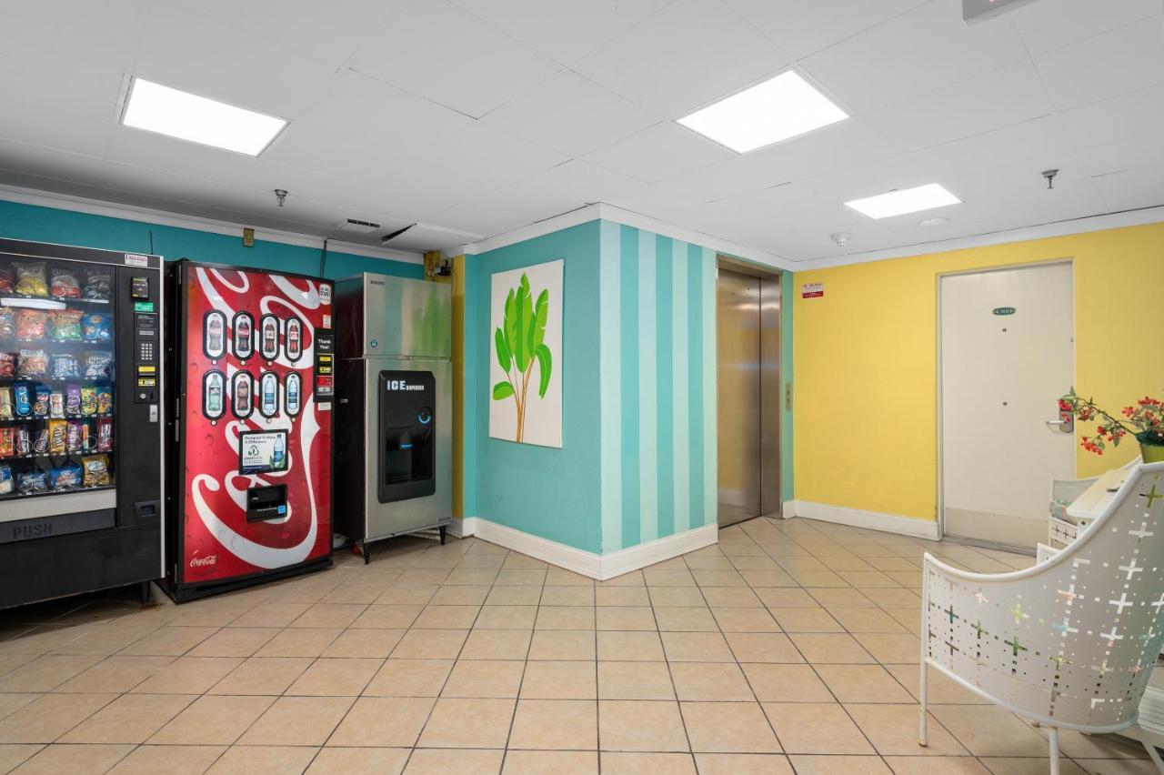 Cayman Suites Hotel Ocean City Exteriör bild